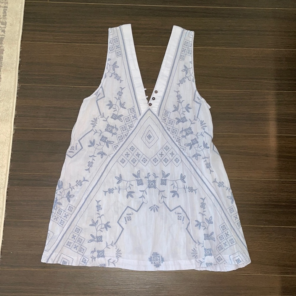 Light blue embroidered sleeveless dress